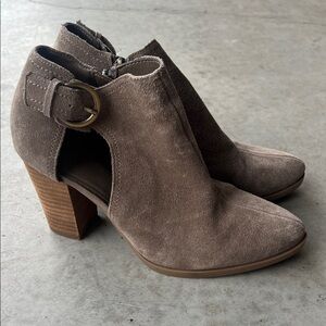 Franco Sarto Women's Ellia Shoes Taupe Side Zipper Booties With Heel, sz 8 🍒